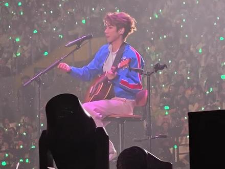 吉他版的姑娘#王源 #王源演唱会 #王源跨年演唱会 #王源郑州跨年演唱会
cr:小红薯我的小猫呢、