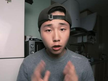 A1 用户哭晕在厕所 花大价钱买的旗舰,被新款中端机按在地上摩擦?#索尼A7R6 #摄影器材 #相机 #索尼 #索尼A1 @抖音作者助手