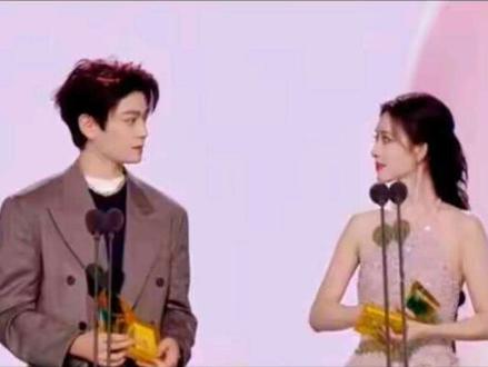 梦回正媛了啊啊啊,孟子义丁禹兮星光大赏同台领奖cut🎉🎉🎉#正媛 #孟子义 #丁禹兮 #星光大赏 #孟子义丁禹兮年度最具海外影响力艺人