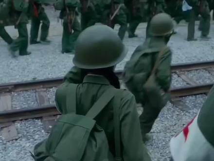 拍完就跑冯小刚 #芳华 #冯小刚 #黄轩 #苗苗