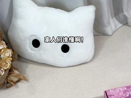 【夏日葡萄】大开箱~ 重工刺绣圆滚滚的葡萄串带着小叶子
旁边的点缀也一点不含糊
摸上去超有质感不廉价
夏天穿清清爽爽的,拍照巨出片!#jk #猫吃鱼jk #水手服 #jk少女日常