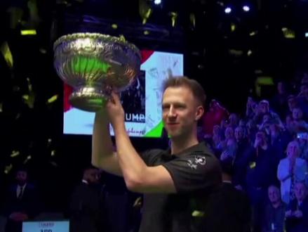 王牌君终于集齐三大赛冠军和冠中冠冠军,成为了真正的王者#2021斯诺克冠中冠 #特鲁姆普 #台球