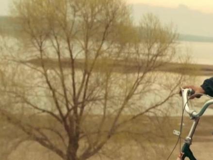 《依兰爱情故事》解说(第1段)
#电影解说推荐