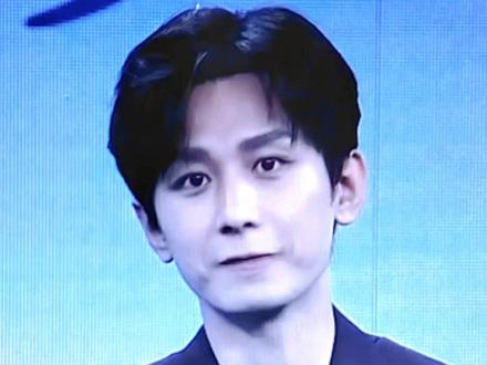 #沉香收官礼 谢谢沉香、应渊、唐周、玄夜、颜淡、白漂亮、余墨等角色充实了我2022年的夏天,让我认识、了解并爱上了这个可爱的大男孩成毅(傅诗淇)。借用成毅的一句话来说,虽然应渊和大家说再见了,但成毅还没有和大家再见,我们真的才刚刚开始。不过昨天看到他上海出机场被围挤的直播,瞬间又很心疼他。总之一句话,我希望他能做自己。#向全世界安利成毅 #傅诗淇成毅 #少年总是发着光 @抖音小助手 @DOU+小助手