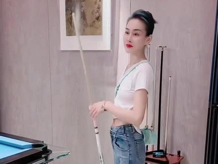 一個人
但這三個字
誰又能懂呢