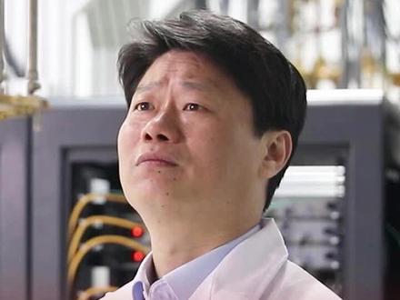 郭国平:造中国自主的量子计算机 #量子计算机 #2024全国两会