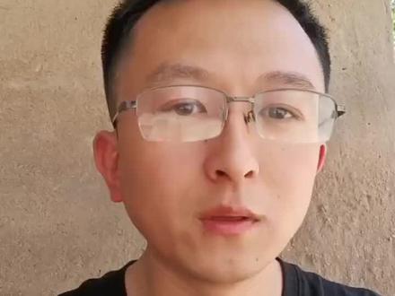 1.夏季夜钓钓位选择:尽量选择西岸,有大树、桥梁、高的建筑物!
2.风向选择:夏季多东南风、南风、西南风居多,最佳钓位坐南向北钓,其次就是西岸刮西南风1到2级最佳,再就是东岸刮东南风1到2级,如果顶风钓最好不要超过3级。#钓鱼 #户外钓鱼 #电鱼违法