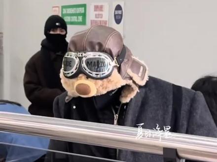 有这张脸就是做什么都全肯定啊#严浩翔 #时代少年团 #穿搭 #萌