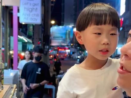 Momo说梦话啦……#洪恩超能英语 #洪恩 #洪恩英语#人类幼崽迷惑行为大赏 #人类幼崽到底有多可爱@抖音创作者中心 @抖音亲子 @抖音小助手 @DOU+小助手 @DOU+上热门