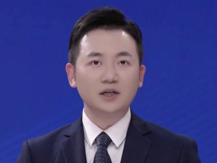 #江苏男子市区骑狗动车上路引发热议 ,交警:行为存在危险性,已批评教育。#美丽主播说新闻