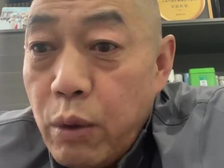 跨年成都双子塔很哇塞! #跨年#新年 #成都跨年 #双子塔 #灯光秀