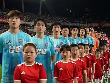 陈仕晗终于披上了家乡的球衣,不远万里横跨整个太平洋归队,会越来越好
#陈仕晗 #盐城vs淮安 #抖in主场