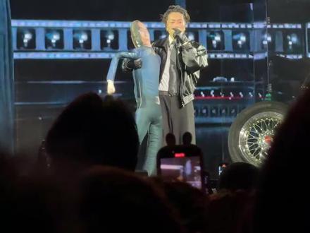 第一次看vt 现场,真的很搞笑!!!#live现场 #vinzt #gali #说唱 #现场版live