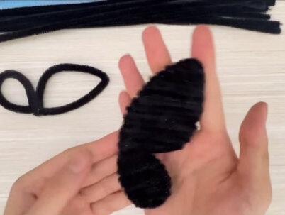 《渐变蓝黑蝴蝶🦋》视频教程来啦#毛根扭扭棒手工制作 #扭扭棒 #百变扭扭棒教程 #扭扭棒花束 #手工diy