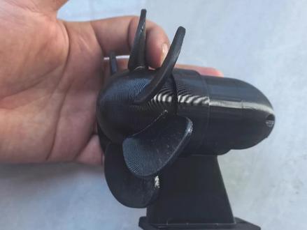 客户定制的车用小型风力发电机完美收工