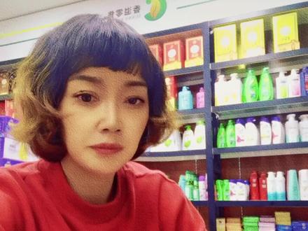 浙江专属定制品牌烟“云端中”“小云端”“中支乌镇云烟”“小支创客”包装时尚,深受年轻人喜爱#@