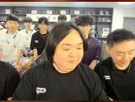扛不住压根扛不住😂#陈伯全能王#陈伯挑战杯