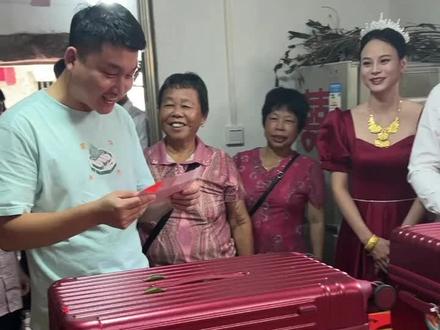 做舅舅,还是第一次开金箱的快乐感,祝福新婚快乐,百年好合#现场实拍 #潮汕嫁娶风俗 #长长久久一辈子