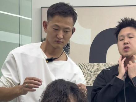 肚子饱饱,心情好好~肚子胖胖,生活旺旺~ #小索 #方里粉底液