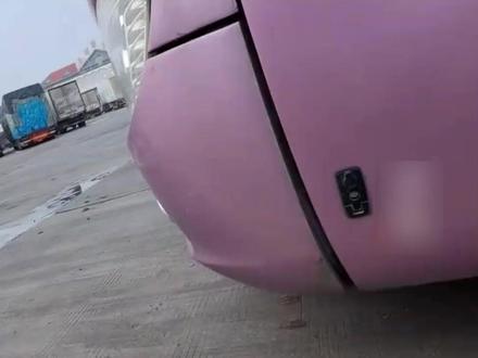 男子拒绝在车边小便 竟被大巴司机直接扔在服务区!
当事人:途中睡着错过了服务区
司机不让去厕所 要求在车边解决#你怎么看