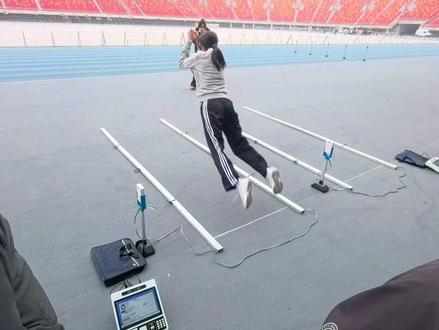 西安中考体育立定跳远仪器测试#中考体育 #立定跳远 #西安中考体育 #热门推荐