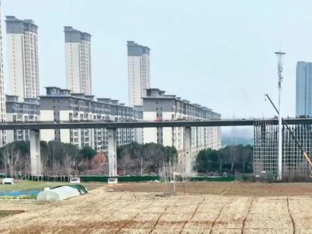 你见过“空中转体”式架桥吗,南谯路上跨桥将连跨三条铁路…#为建设者鼓掌 #立交桥#现场实拍#海风带你看滁州