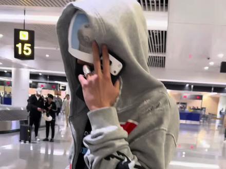 归渝了大小姐
#张峻豪 #回国