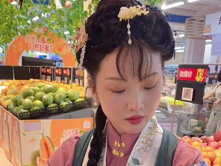 超实用小技巧之汉服襻膊,日常出门常备万能长丝带,不用的时候放在袖子里又不占地方,也没啥重量。#汉服 #国风合伙人 #国风正当红 #襻膊的系法 #汉服日常 #南昌 #汉服出行 #汉服之美在华夏