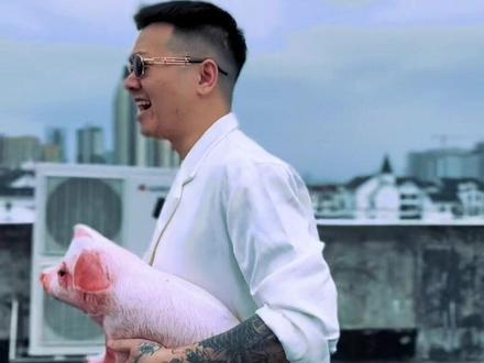 拍照手机排行榜前十名2022 f6d3e6a1583015cf973fbad79fe06a6e~tplv-dy-resize-origshort-autoq-75:330.jpeg?x-expires=1995379200&x-signature=lVrRMvqu74F34Hx37UmE62whCBI%3D&from=3213915784&s=PackSourceEnum_AWEME_DETAIL&se=false&sc=cover&biz_tag=pcweb_cover&l=20230329004504D369802CA3660926A1EF