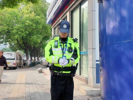 听说还有人看不懂交通手势?安排!#交通