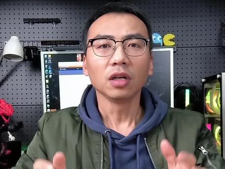 饿了么适配灵动岛了 ,在灵动岛上可以显示距离收货还有几分钟 ,在锁屏下可以显示 ,距离有多远 ,预计还有多长时间到达。#苹果#灵动岛