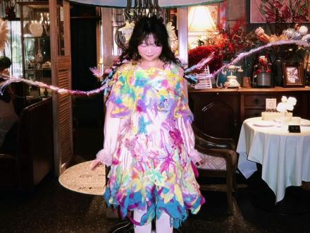 高中被强制剪掉的头发,长大后,我把它做成了假辫子,我终于可以自由自在的留长发啦!
#手工#diy头发#毛线