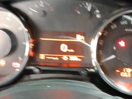 标致3008开通小功能,关闭启停!#法系车 #现场实拍 #专业的事交给专业的人 #欢迎新老客户的光临