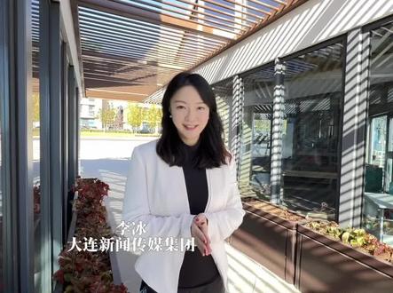 #辽超 #辽超双城记决战梭鱼湾 #辽阳 #大连
辽超大市集,辽阳代表队已就位!有非遗——匠心精品,独一无二,让你开眼!有美食——地道“辽阳味”,让你秒变吃货!这波文化+美食的双重暴击,就问你们服不服?14—16号,大连见!