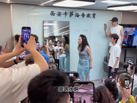 托尼老师烫发翻车现场 #烫发翻车现场 #搞笑视频