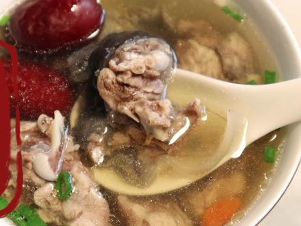 甲鱼汤滋阴补肾,延年益寿,但不是人人适宜哦,