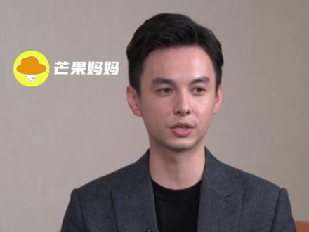 #卢伟冰开箱17U徕卡版新配色 国内外同发!还便宜了一半!小米和米粉才是最好的朋友!