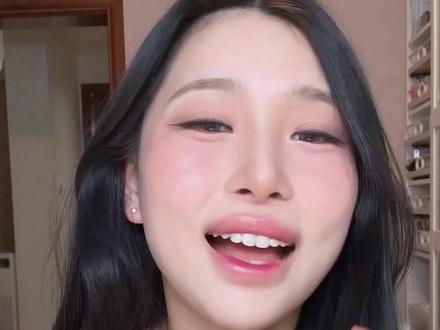 OOO化妆笔迅猛流全攻略:这种膏状质地:新手也轻松掌握韩系奶油肌!!#修容#腮红##化妆教程