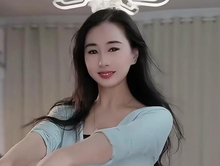 麦穗儿现代舞,浅跳一下。#舞蹈#扭一扭#美女