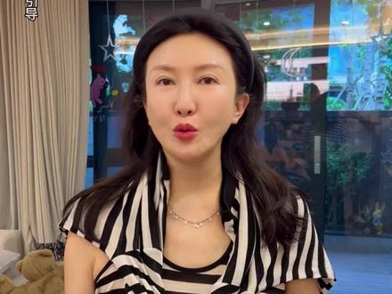 我这次遇到了双重被刺 我在远方的姐妹特别心疼我 由于怀孕过不来 两口子隔着千里安慰我 我特别的感动 一切尽在心里 永远的好姐妹 #安慰 #漂亮蓉 #友谊地久天长 #幸福的味道 #好朋友的安慰