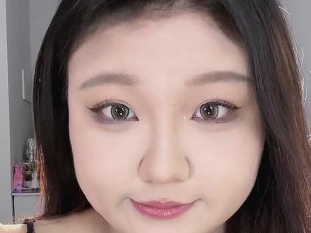 “喜爱者称为宜室宜家,不爱者弃之如逐水飘零;其实各花入各眼,是非只在人心罢了”#变妆 #美妆 #妆前妆后