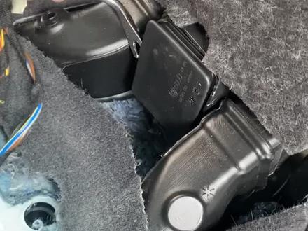 为夏天做准备了,后排出风口约起来!A3 安装很完美,有预留孔位😀