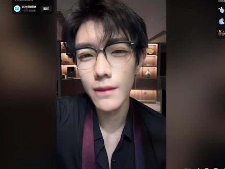 这是缘亦是命中最美的相见 主播连麦到一美人,本想挂断,可谁知对面一开口便深深爱上#开心元元 #一只懒吴 #开心元元连麦名场面 #反差 #内容过于真实 @开心元元 @一只懒吴⚡️
