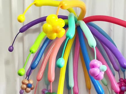 用气球编织一场梦幻的烟火,每一朵花都是对生活的热爱。#烟花教程 #气球艺术 #气球 #气球教程 #气球教学