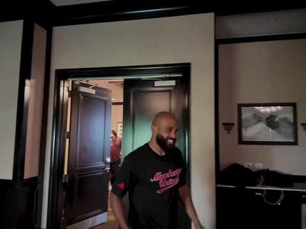 8000万先生无缘战国足!官方:姆伯莫因伤退出喀麦隆国家队! #姆伯莫 #姆伯莫退出本期喀麦隆国家队 #国足 #国足抵达悉尼 #国足悉尼首练