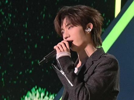 许愿可以演唱会全勤!!!#张子墨 #常州汽水音乐节#线下 #追星 #神级现场