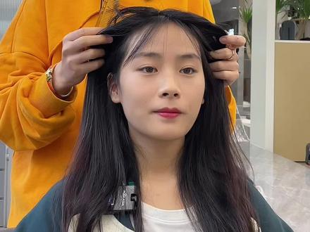 #减龄发型 #成都烫发 #创作灵感 #烫发推荐 #发型 #短发 青春活力感俏皮短发~😍@抖音小助手