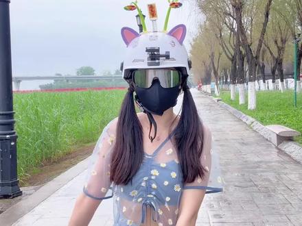 第一次这样扭。大家轻点喷。 #送外卖 #日常vlog #外卖小哥无所不能 #在拍一种很新的vlog #黑骑士F100