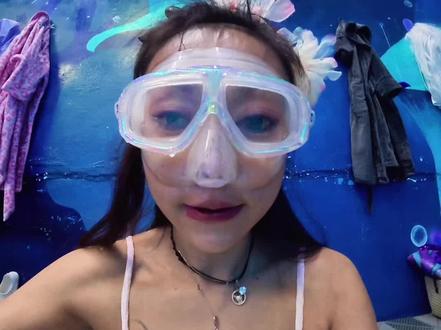 很不喜欢跟过年没班上的人说话…
#当代打工人的精神状态 #美人鱼潜水 #海洋馆 #顶级牛马