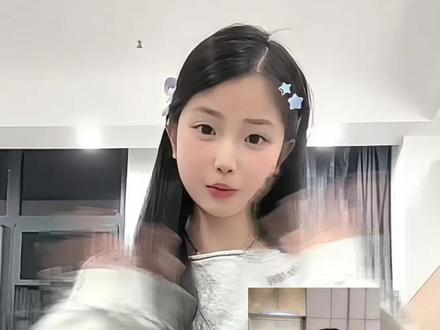 紫薯精也有自己的单曲了。#紫薯精有自己的单曲了 #燃烧我的紫薯精 #郭杰尼摇 #周小闹#抽象舞蹈 @周小闹 @一颗星星 @DOU+小助手